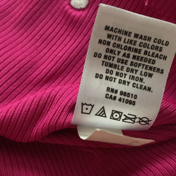 Under Armour Heat Gear Solid Purple/Pink Tank Top Workout - Picture 12 of 12